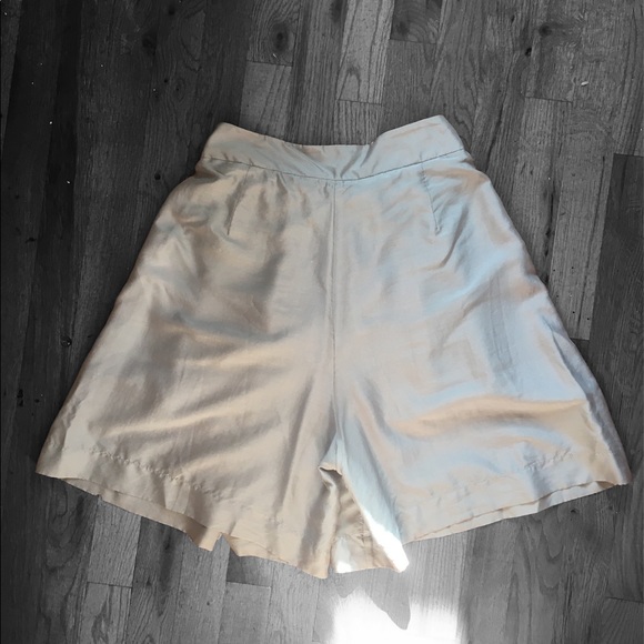 Stella Mccartney elasticized shorts 100% silk - Picture 2 of 6